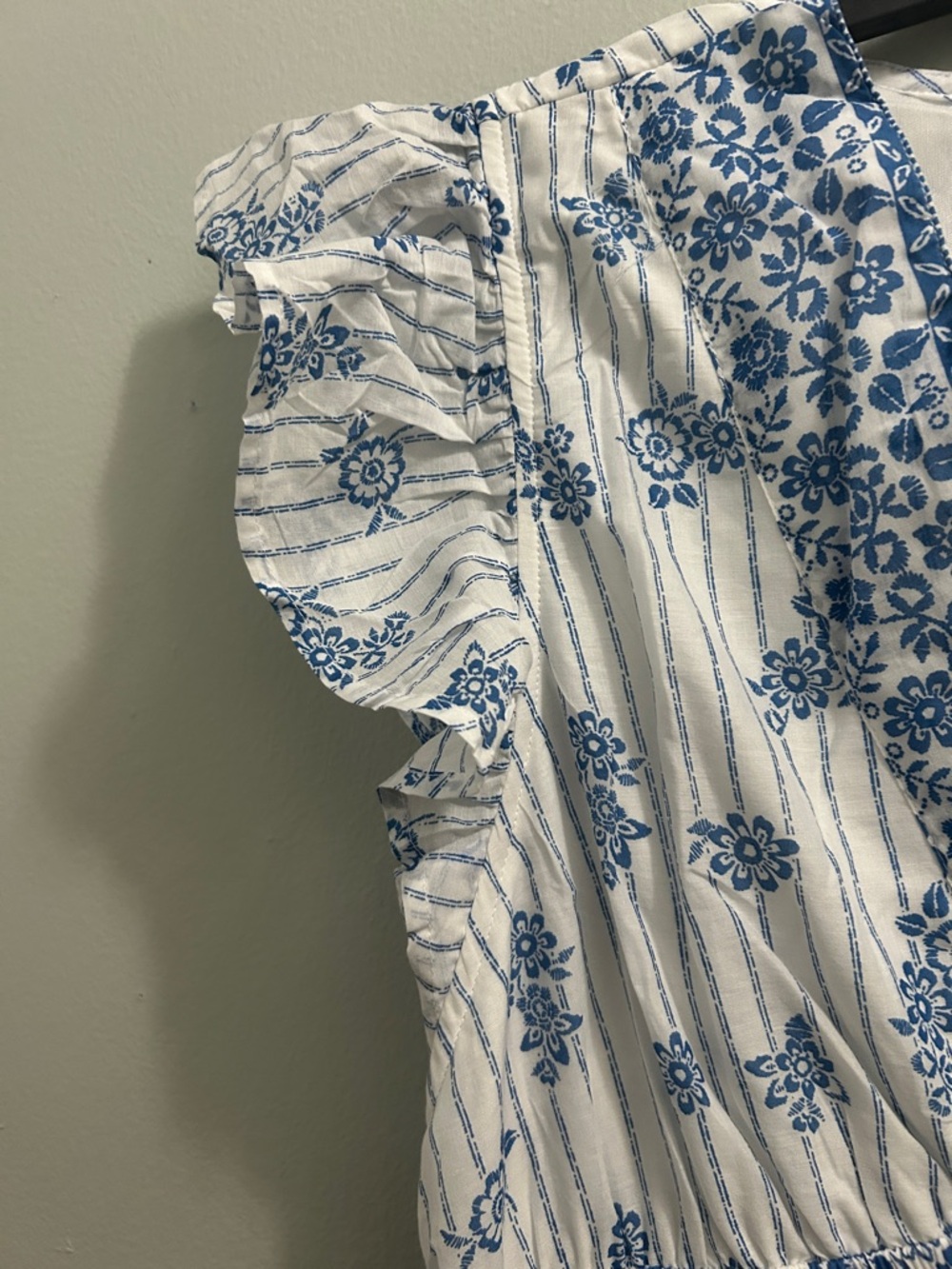 Lea Blue & White Floral V-Neck Midi Dress - Picture 7 of 7